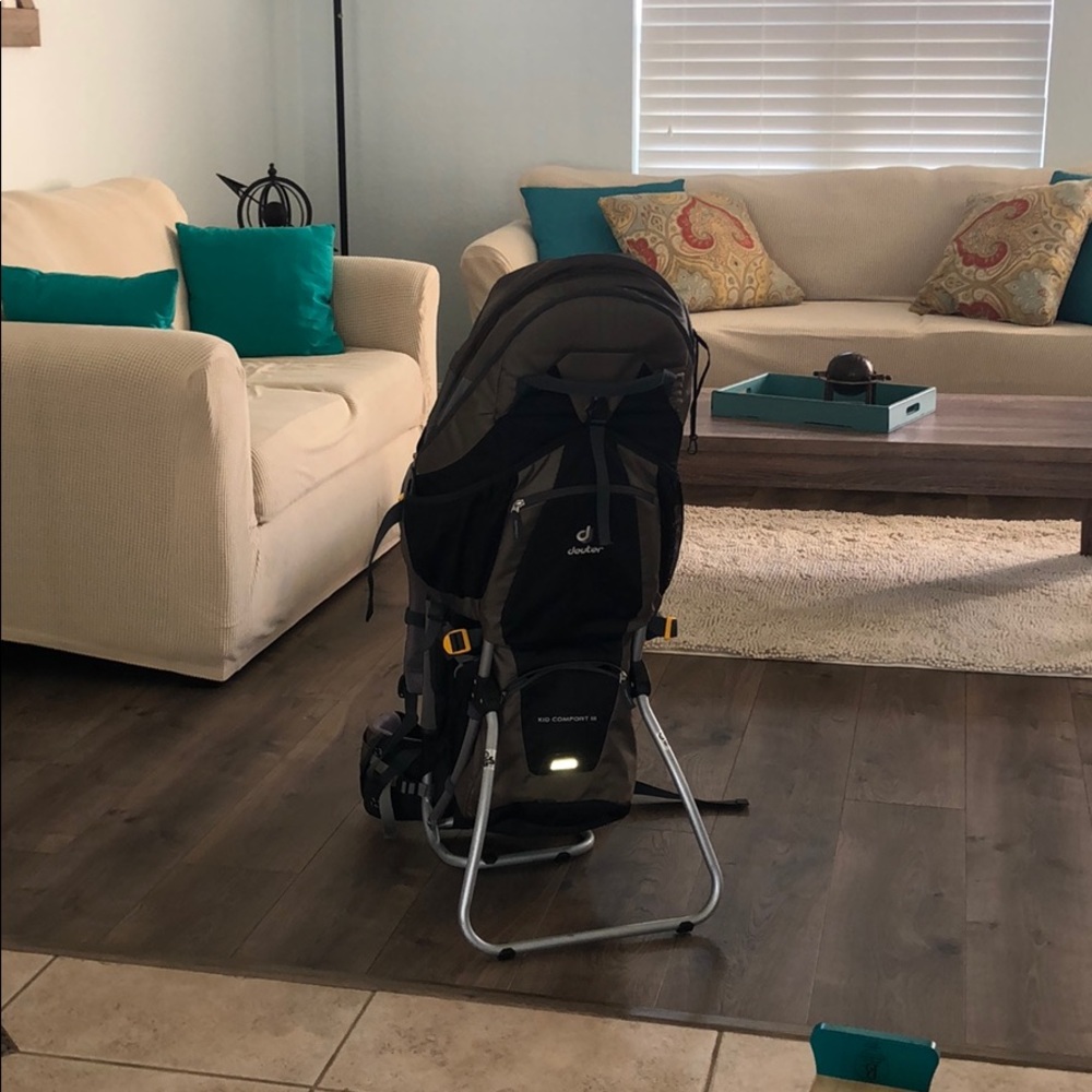 *SOLD* Deuter Kid Comfort hiking carrier